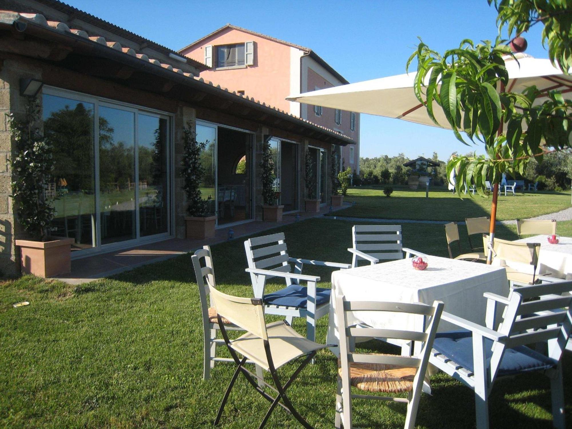 Agriturismo Casale Bonaparte Cellere Eksteriør bilde
