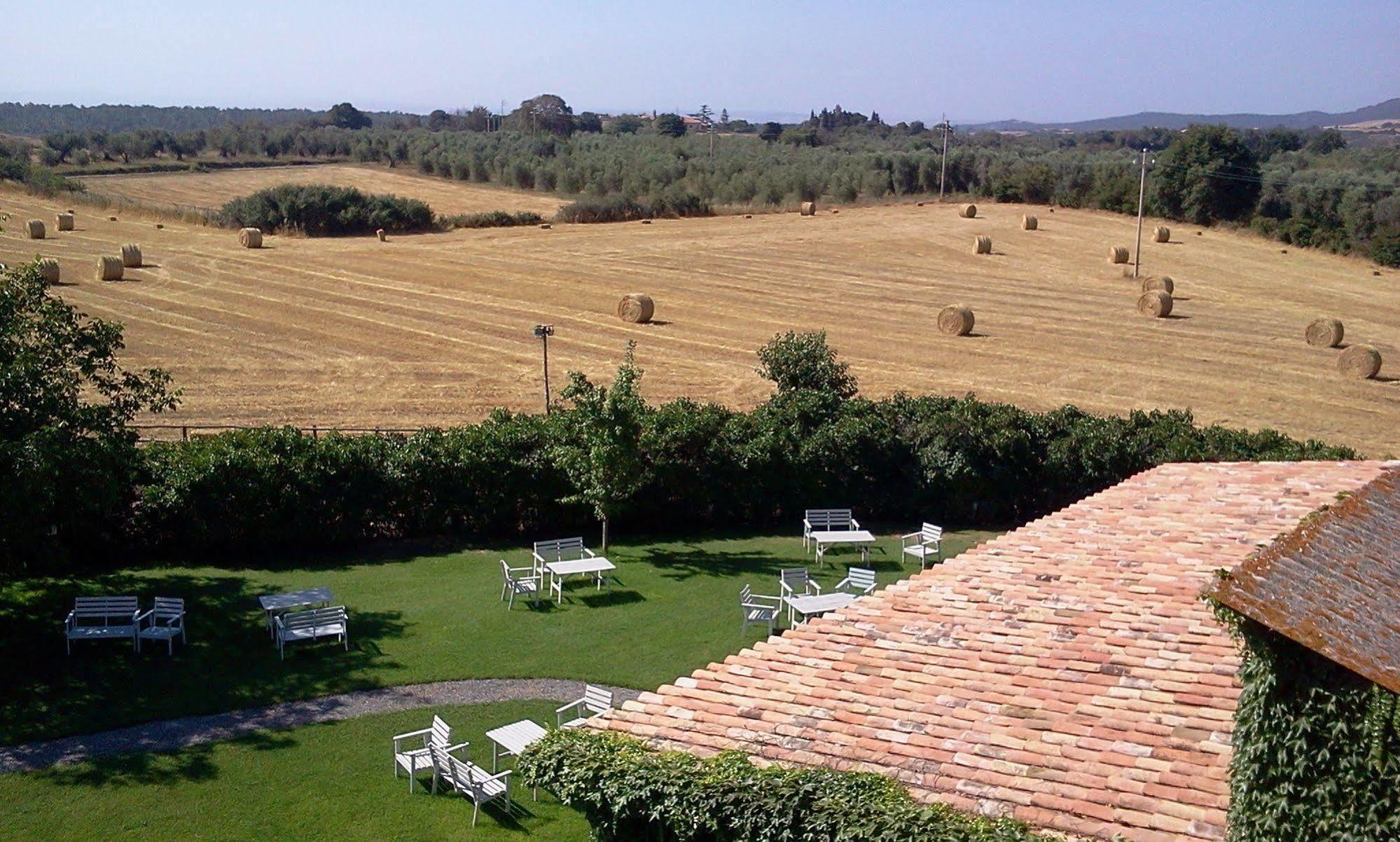 Agriturismo Casale Bonaparte Cellere Eksteriør bilde